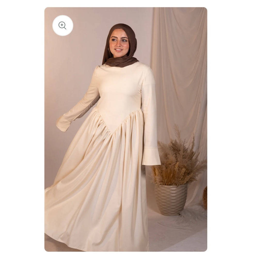 Chic Cream Long Sleeve Dress
